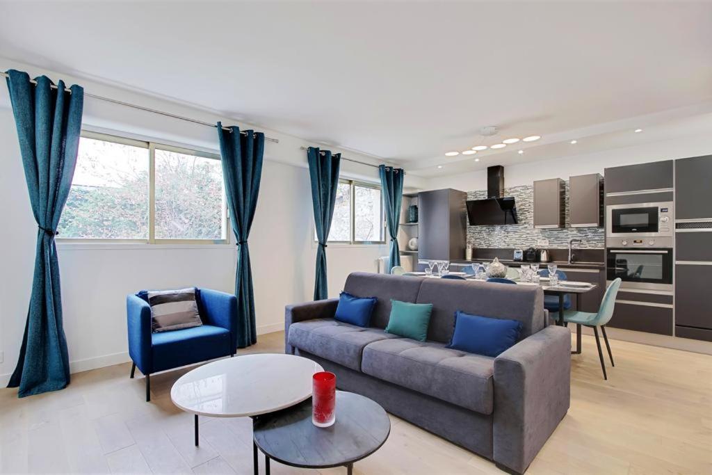 Trocadero/ Eiffel Tower - 3 Bedrooms- All New! Париж Екстериор снимка